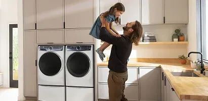 electrolux-front-load-laundry-dad-daughter